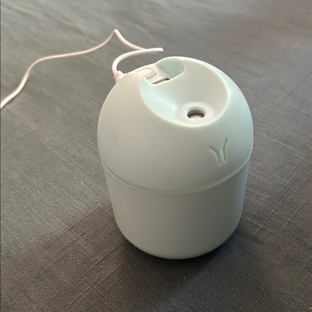 Humidifier aroma diffuser light blue small $8